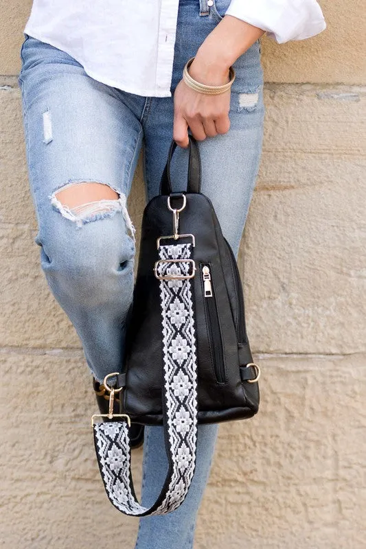 Aili's Corner Evie Everyday Sling Bag