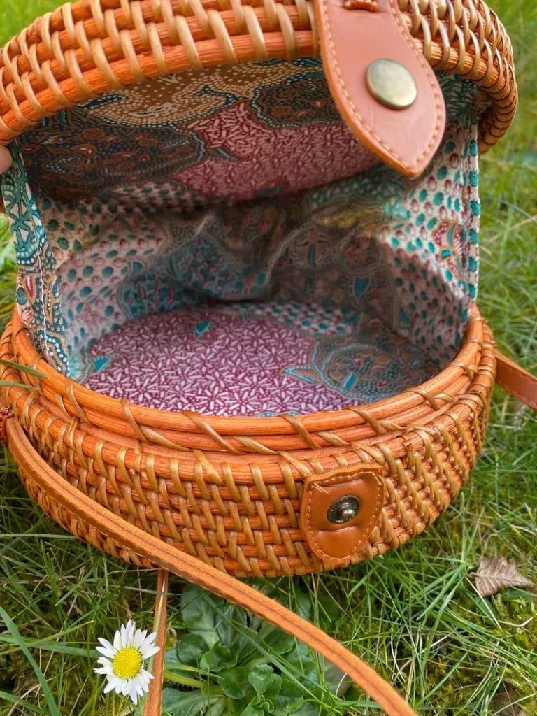 Boho You Brown Round shell / Kaodhi Sling Bag