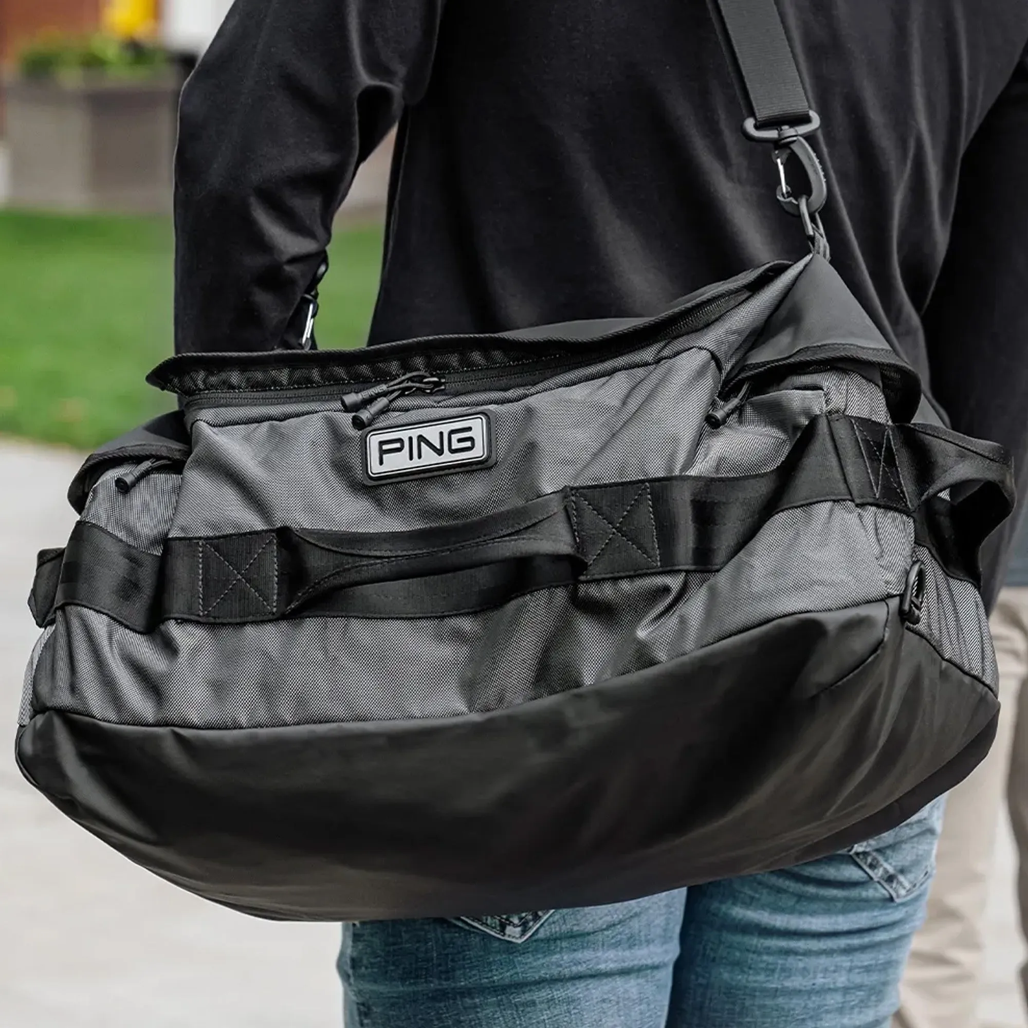DUFFEL BAG