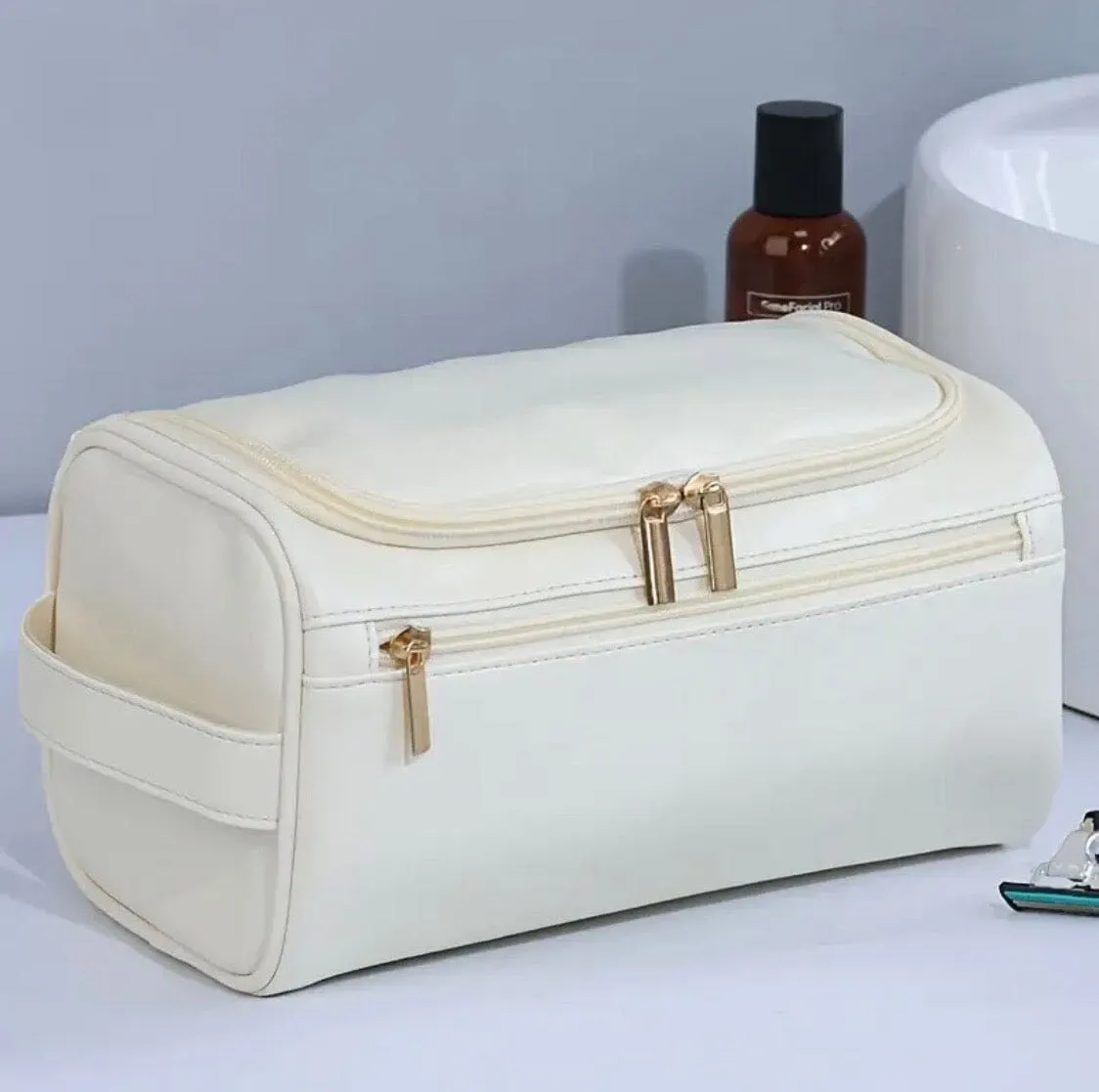 Monarch Chrie Vintage Leather Necessaire