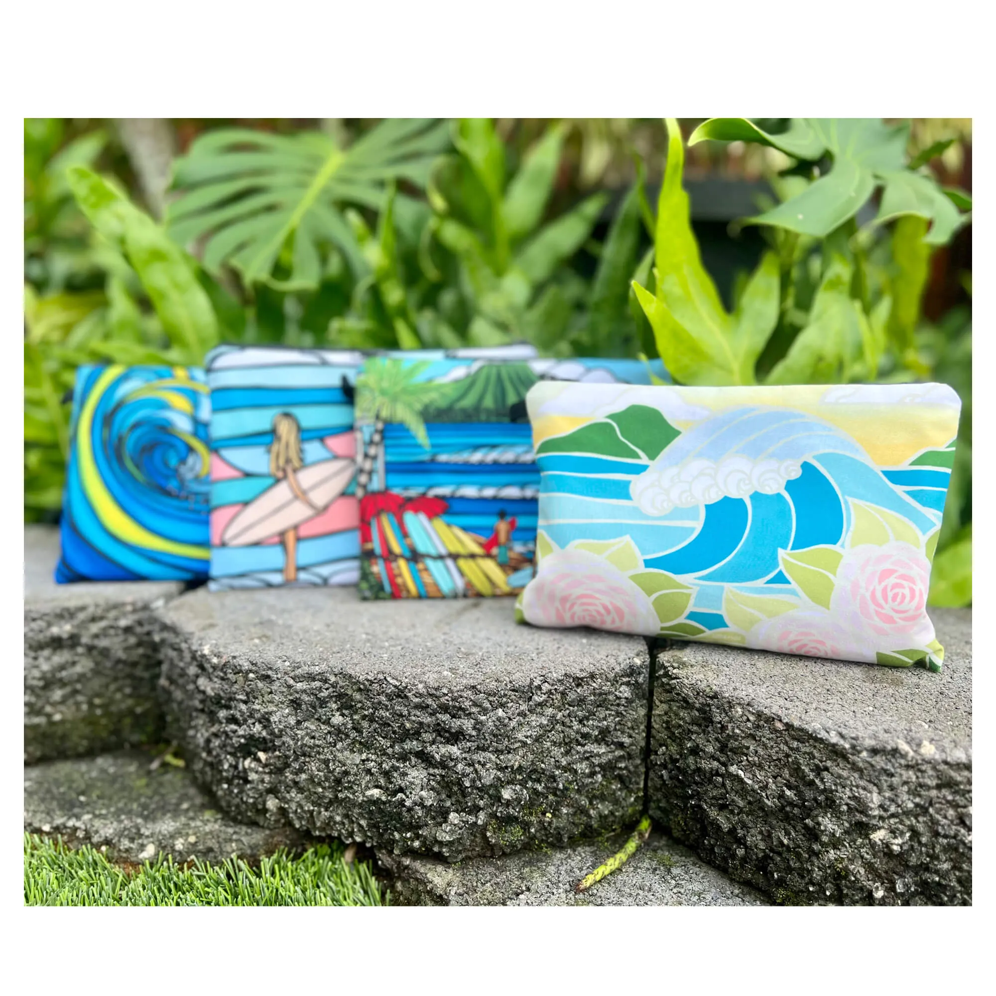 Outer Reef Beach Clutch